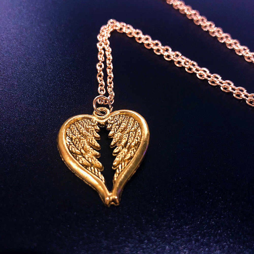 Popular Necklace Vintage Wings Love Pendant Necklace