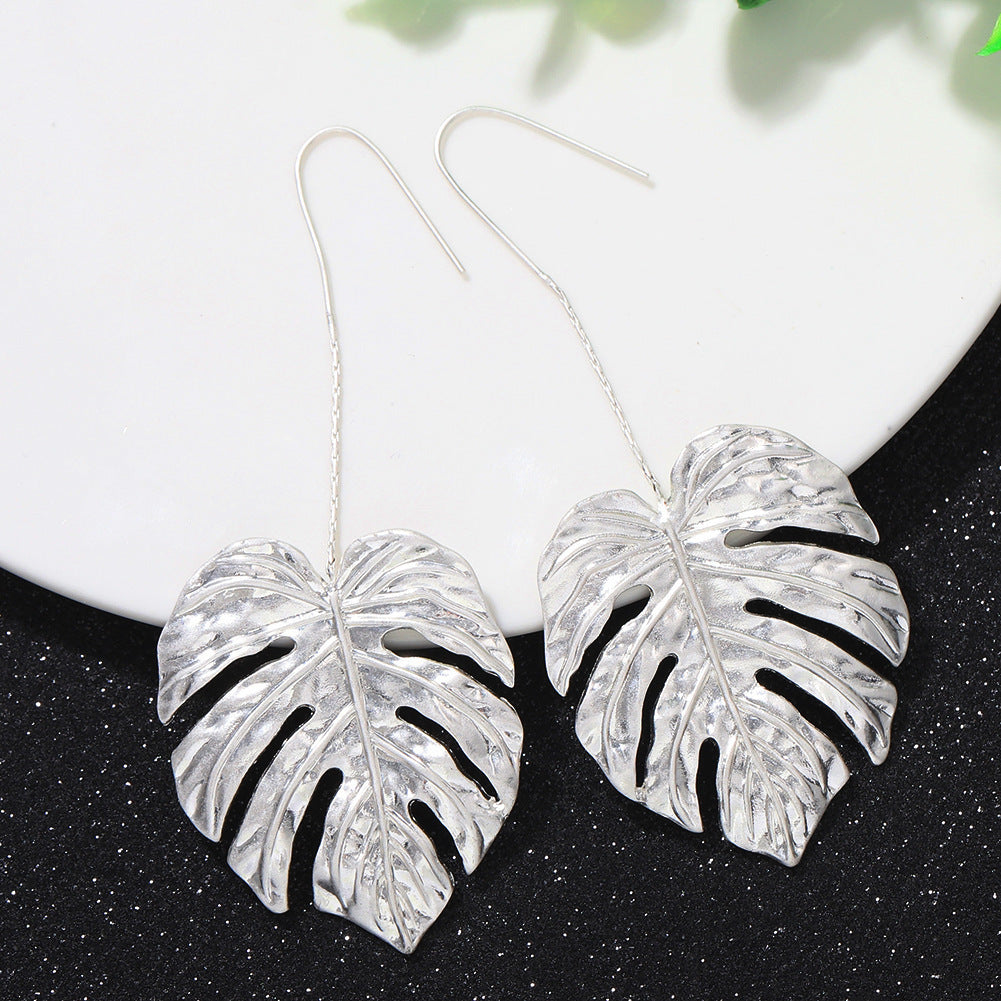 Fashion Simple Petal Lotus Leaf Punk Earrings