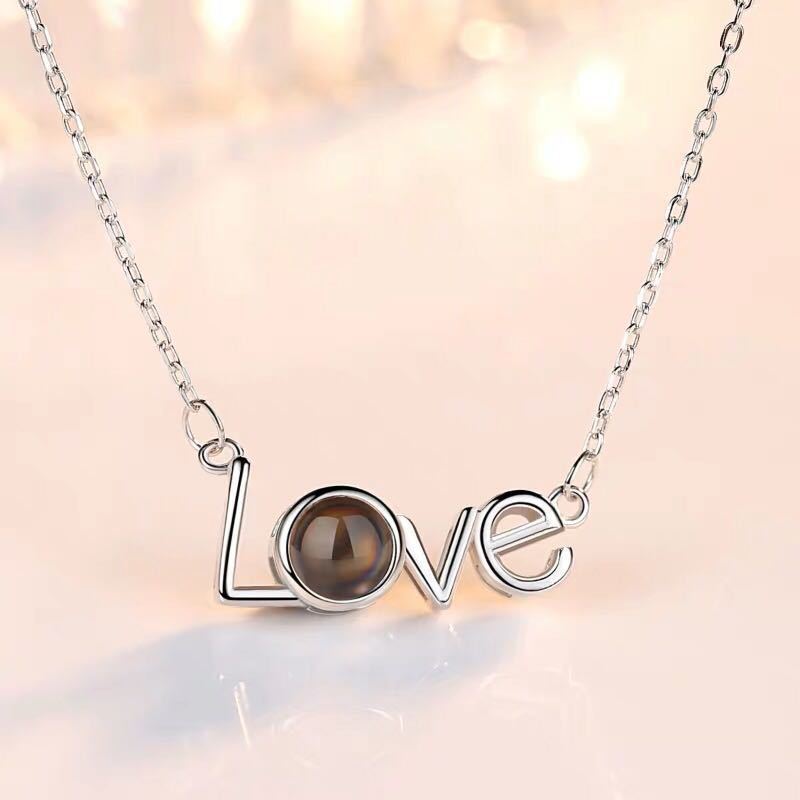 LOVE projection necklace