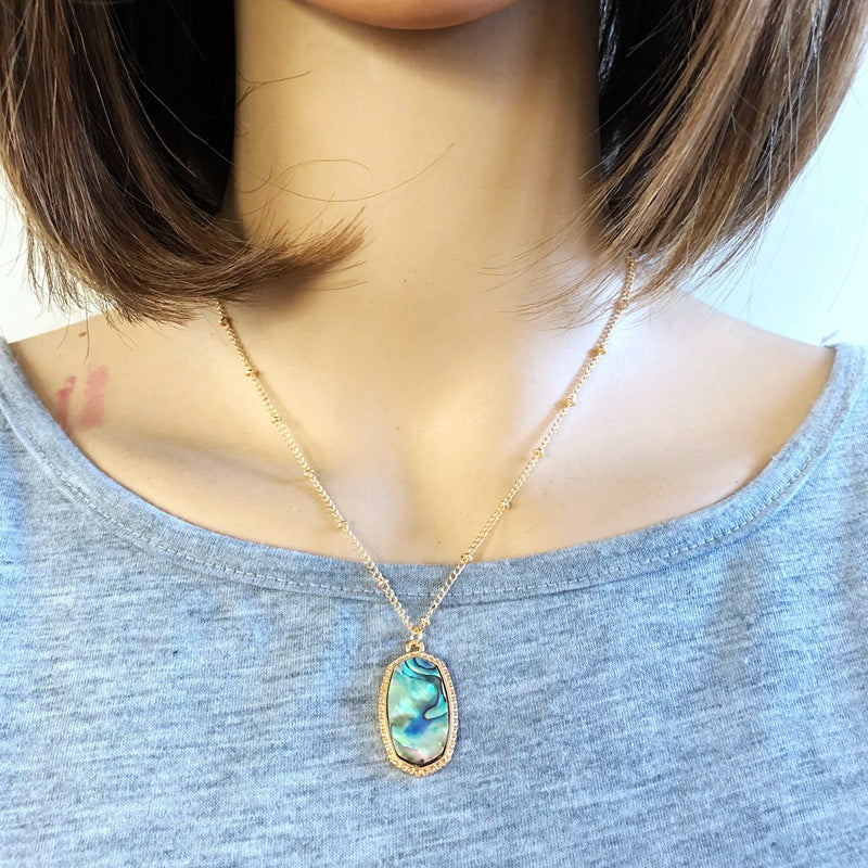 Colorful pendant necklace