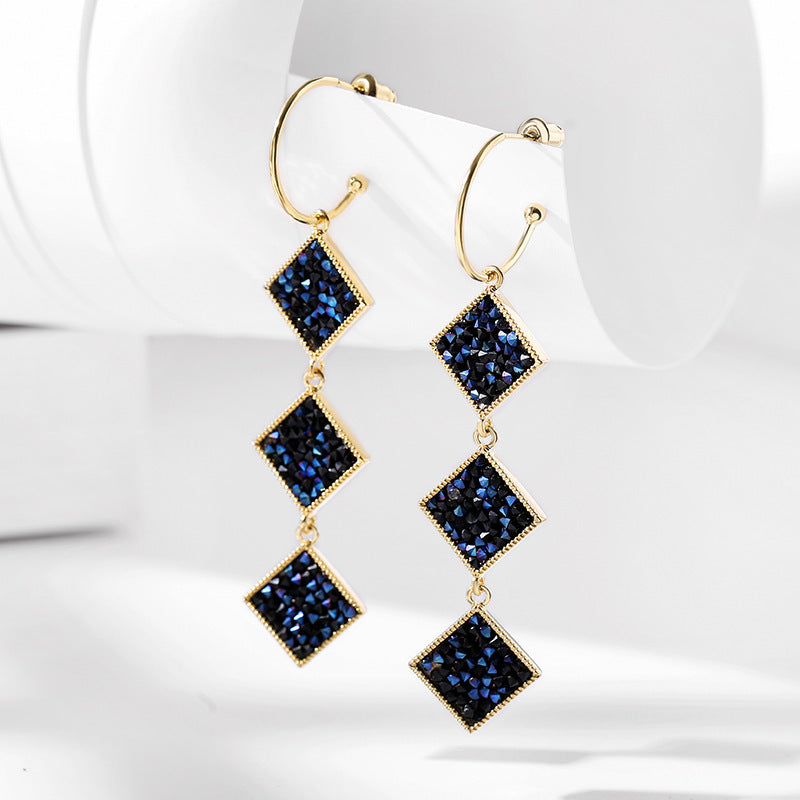 Geometric atmospheric earring