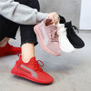 Women's sports shoes