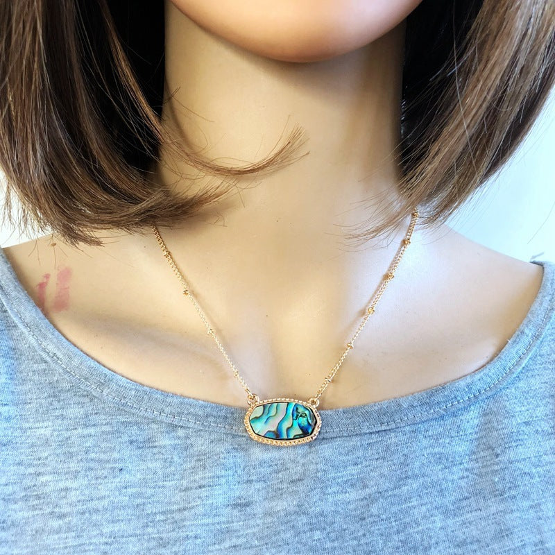Colorful pendant necklace