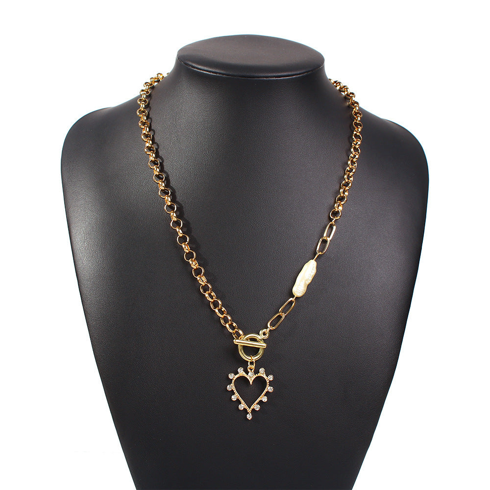 Fashion Alloy Necklace Creative Geometric Love Crystal Pendant Necklace