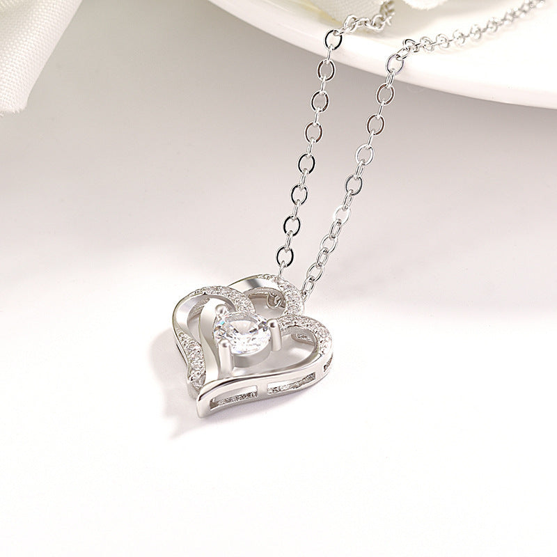 White Gold Double Heart Pendant Necklace Clavicle Pendant Diamond Heart Necklace