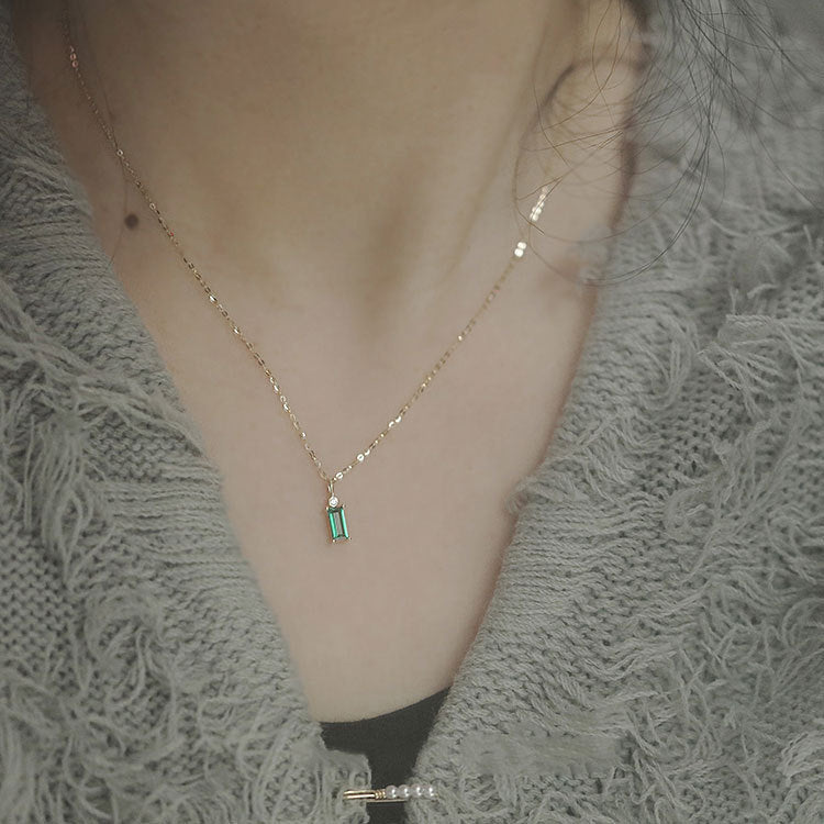Princess Square Four Prongs Inlaid Japanese And Korean Pendant Necklace
