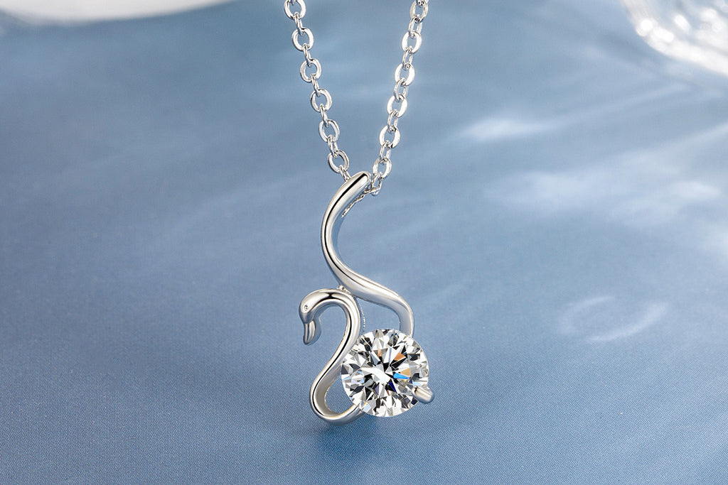 Swan Pendant Fashionable Elegant Necklace