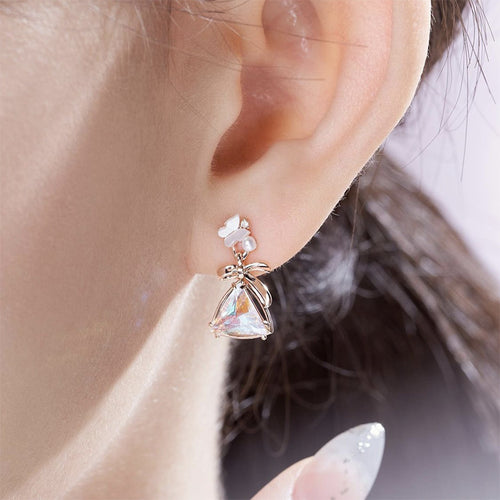 New White Shellfish Butterfly Earrings