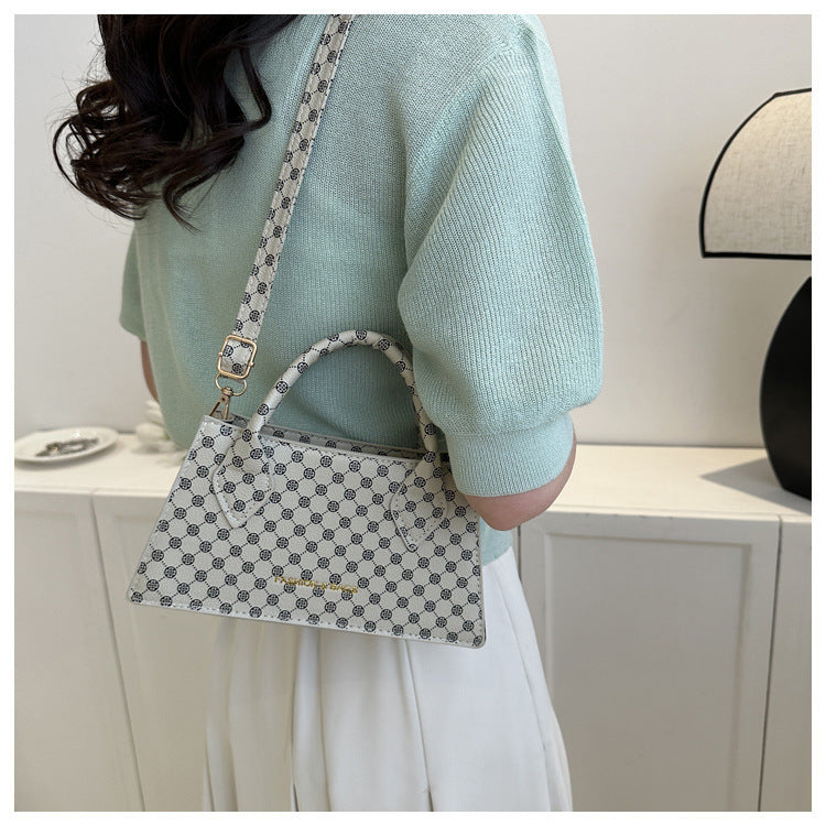 Portable Simplicity Fashionable Retro Casual Plaid Shoulder Messenger Bag For Women