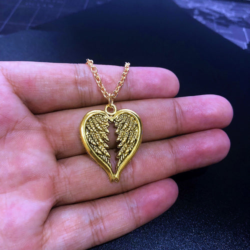 Popular Necklace Vintage Wings Love Pendant Necklace