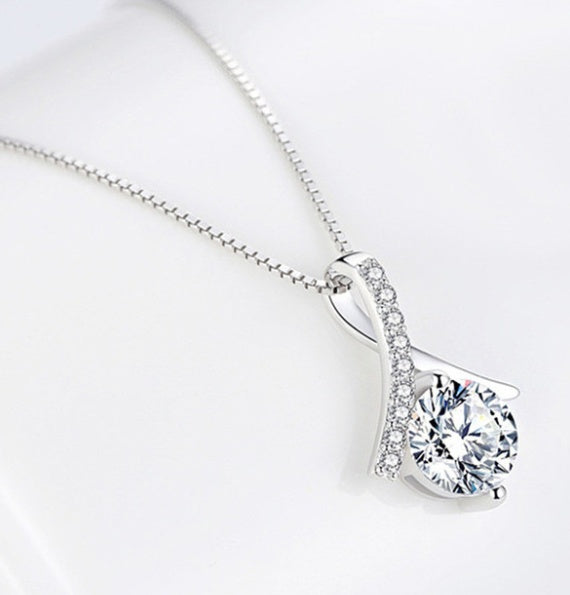 Women's necklace pendant