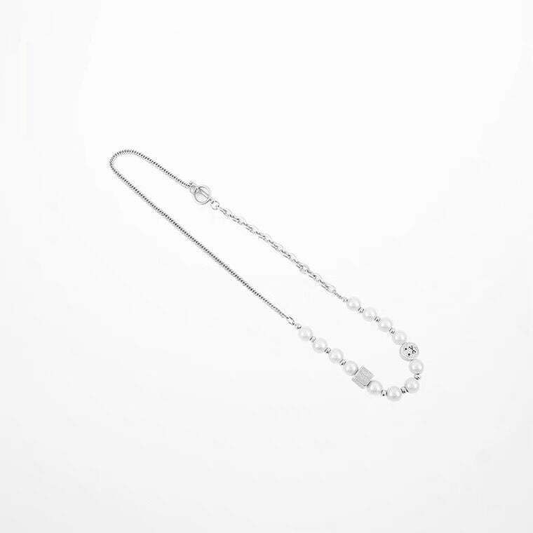 Reflective Pearl Patchwork With Diamond Pendant Necklace