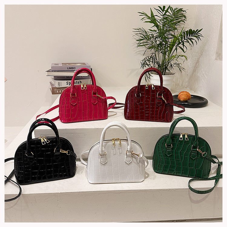 Summer New Simple Casual Retro Western Style Shoulder Messenger Bag