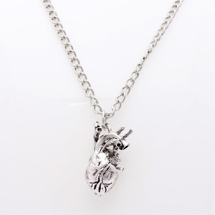 Solid heart necklace