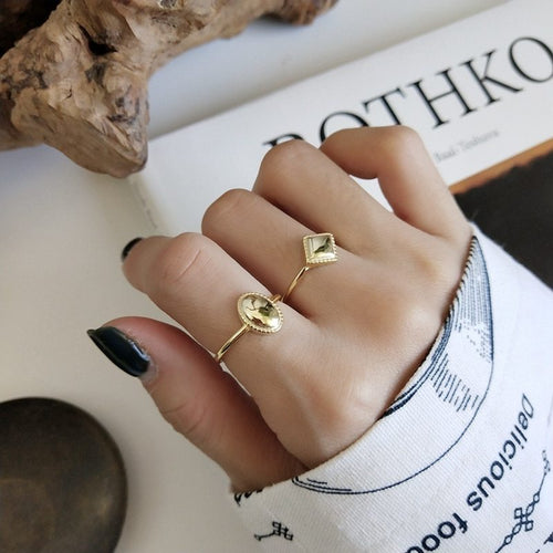 Adjustable geometric ring