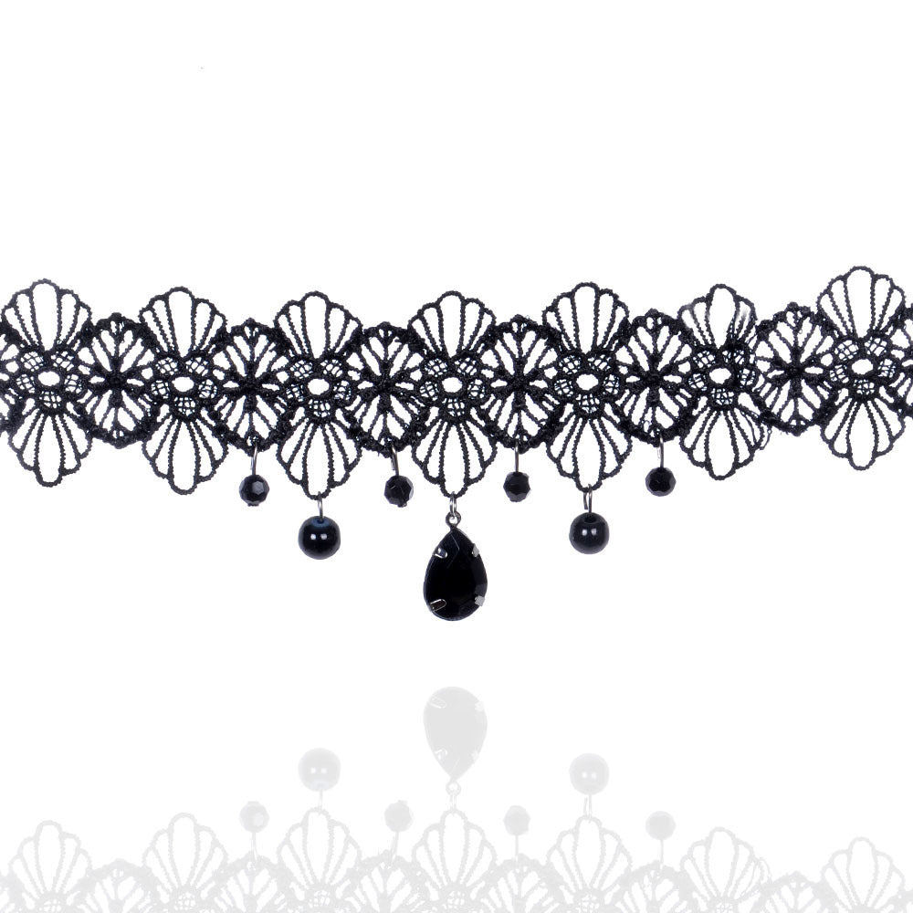 Lace necklace