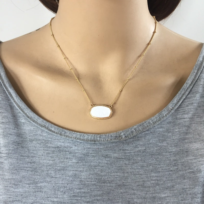 Colorful pendant necklace