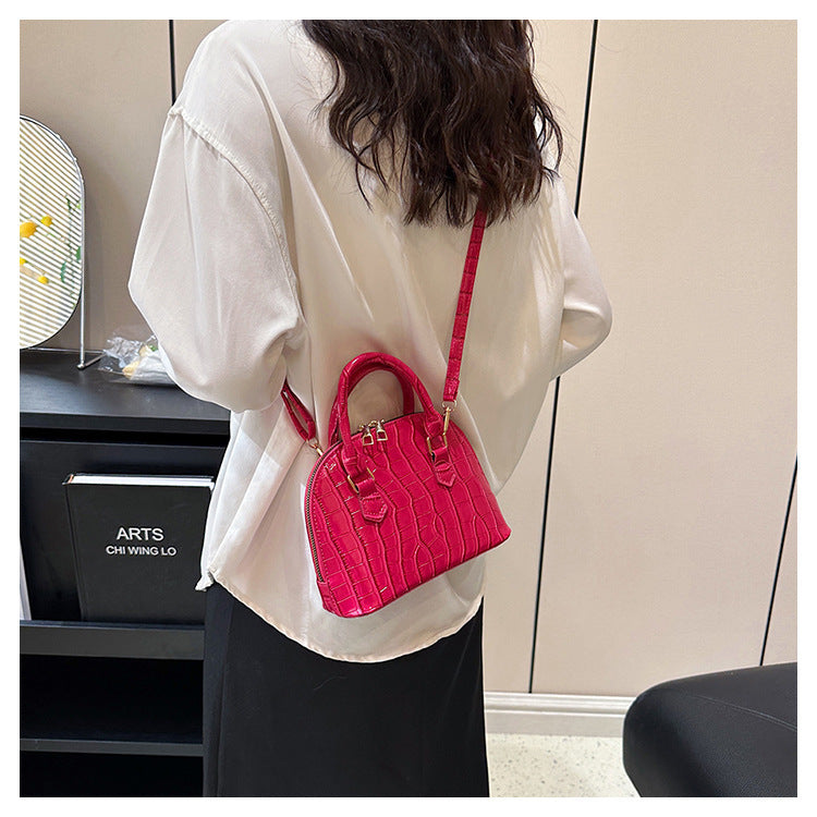 Summer New Simple Casual Retro Western Style Shoulder Messenger Bag