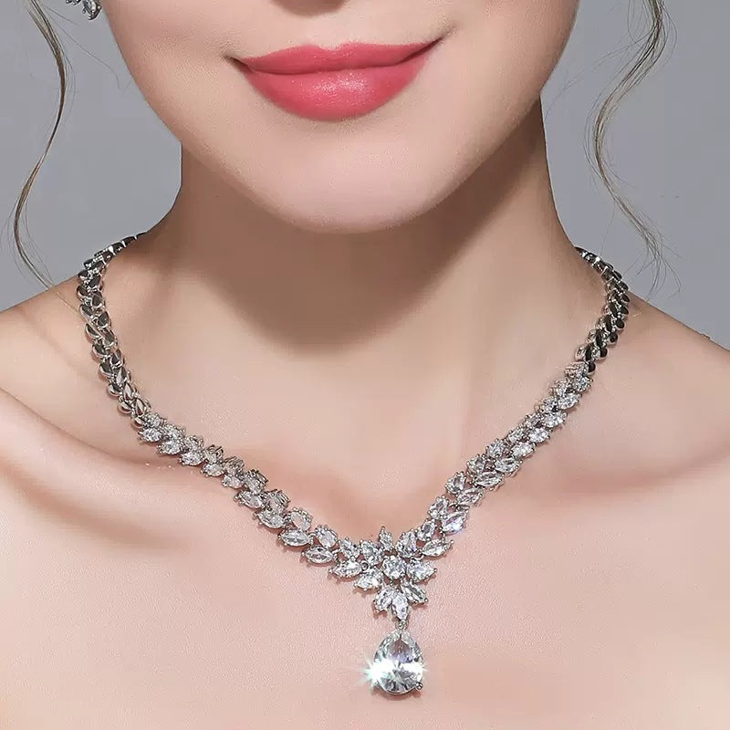 Mosang Diamond Luxury Pendant Necklace Female