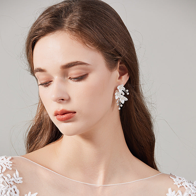 Fashion White Flower Pearl Earrings