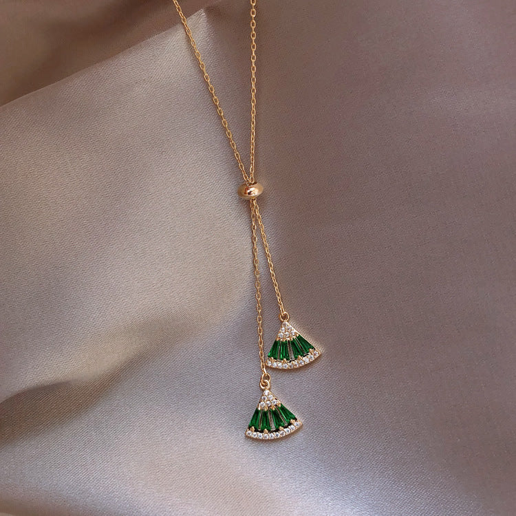 Scalloped Crystal Necklace