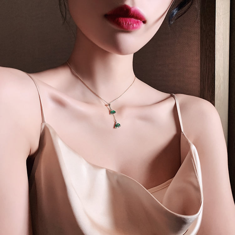 Scalloped Crystal Necklace
