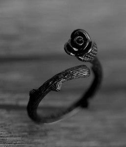 Black Rose Thorned Ring