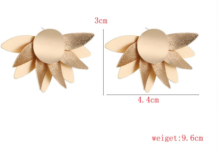 Fashion Simple Petal Lotus Leaf Punk Earrings