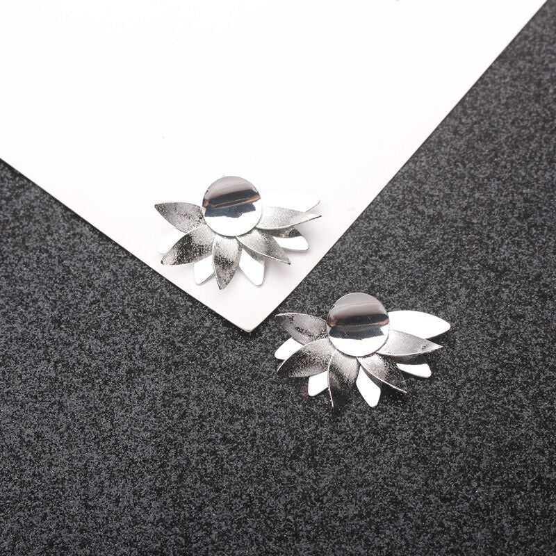 Fashion Simple Petal Lotus Leaf Punk Earrings