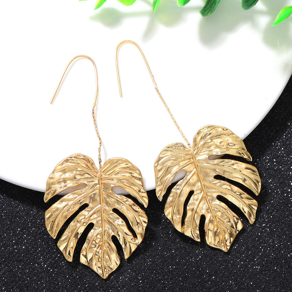 Fashion Simple Petal Lotus Leaf Punk Earrings